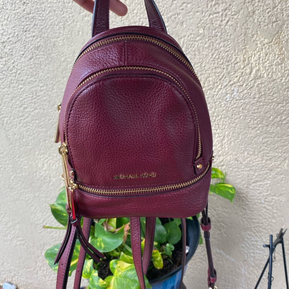 Michael Kors mini backpack - Picture 3 of 5
